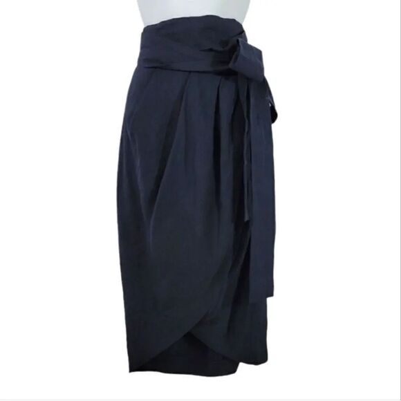 NEW Whit Silk and Linen Blend Tulip Wrap Midi Skirt in Navy Blue Size 4 - Picture 2 of 11